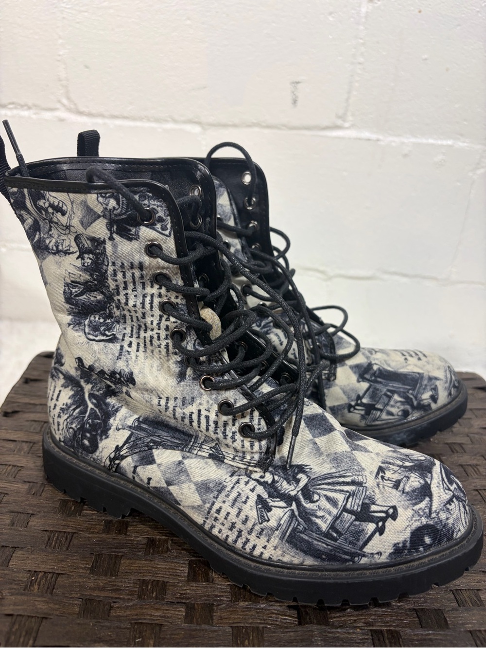 Hot Topic Black & White Illustrated Lace-Up Combat Boots